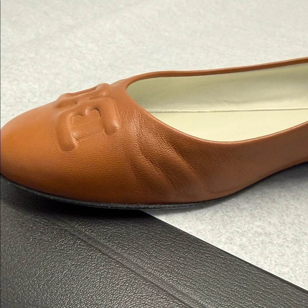 Bruno Magli Women's Tan Leather Flats - Picture 4 of 7